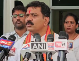 डिप्टी सीएम विजय शर्मा ने दिखाए कड़े तेवर, बोले- “लारेंस हो या फारेंस बिश्नोई, छत्तीसगढ़ में ऐसे लोग बर्दाश्त नहीं किए जाएंगे” 1 LIvekhabhar | Chhattisgarh News