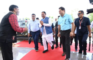 चिंतन शिविर में शामिल होने CM साय पहुंचे IIM, सभी मंत्री भी होंगे शामिल, गुड गवर्नेंस की दी जाएगी ट्रेनिंग 1 LIvekhabhar | Chhattisgarh News