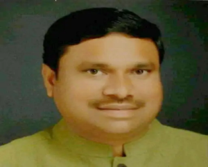 पुष्पवर्षा पर कांग्रेसियों की टिप्पणी पर भड़के प्रदेश महामंत्री रामजी भारती, जमकर सुनाई खरीखोटी, जानिए क्या कहा....? 1 LIvekhabhar | Chhattisgarh News