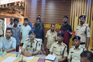 फिल्मी अंदाज में गांजा तस्करी, ओडिशा से लाकर जबलपुर में खपाने की थी तैयारी, पुलिस ने पांच तस्करों को किया गिरफ्तार 1 LIvekhabhar | Chhattisgarh News